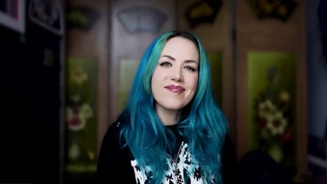 ALISSA WHITE-GLUZ